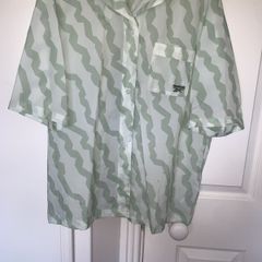 Reebok / Adidas lightweight blouse in sage pattern (M)