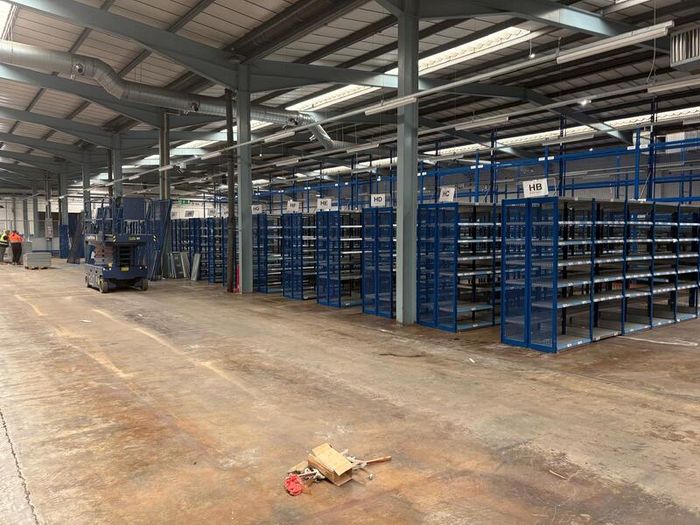 6 Bays Joined Used Shelving / Racking Large Qtys