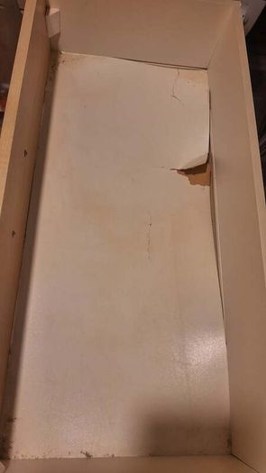 Free: King Size Divan Bed (150x200) + 2 Chests of Drawers - Collection Only