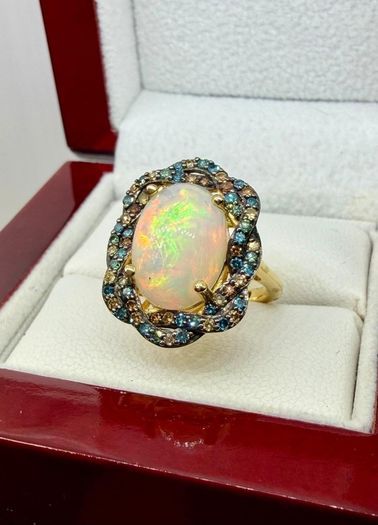 Diamond  Halo Statement Ring