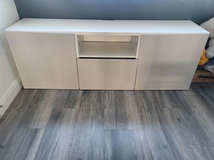 TV cabinet