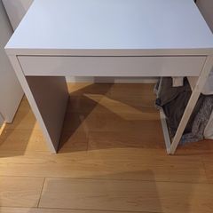 desk ikea