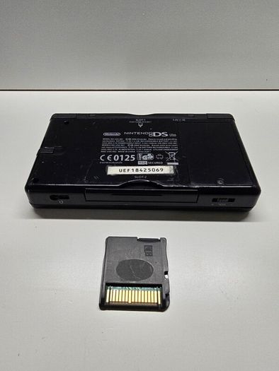 Nintendo DS Lite Black + R4 Card
