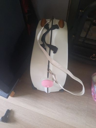 kids ride on suitcase
