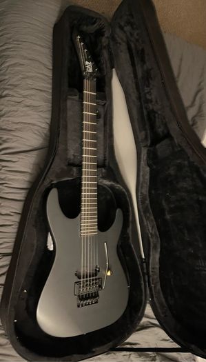 electric guitar hard case with clips for back strap fits Gibson fender Stratocaster telecaster charvel Jackson Ibanez esp music man PRS electric guitar parts accessories