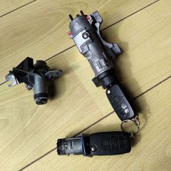 Audi A4 S4 RS4 Ignition Door & Boot Lock Set