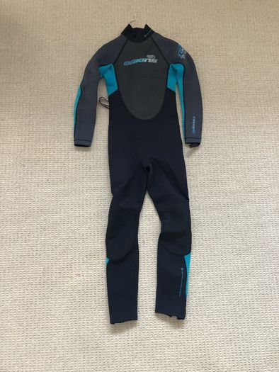C Skins element 3/2 wetsuit barely worn size 8