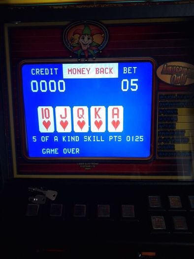 Poker machine