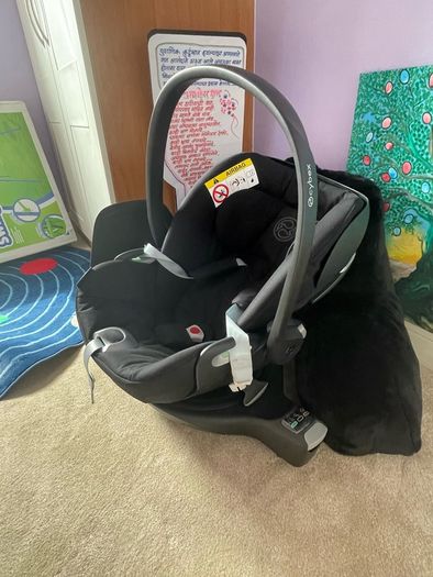 Cybex Infant car seat with 360 Iso fix