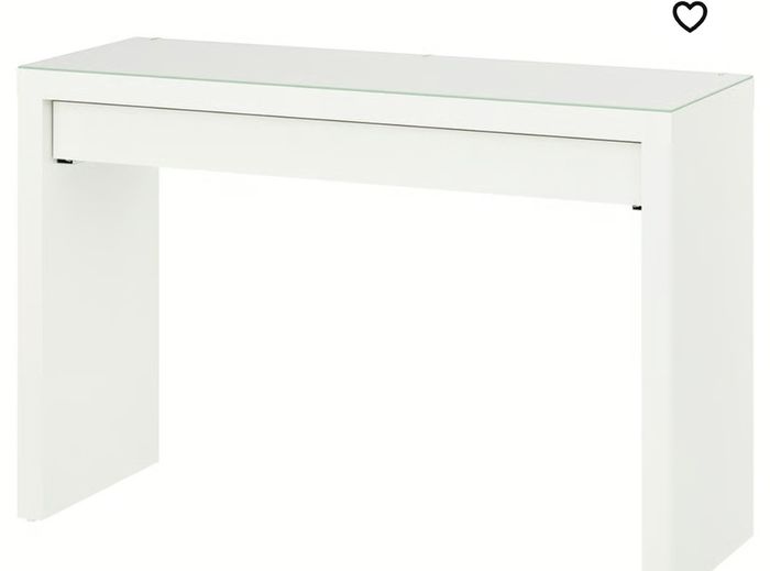 dressing table