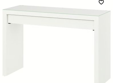dressing table