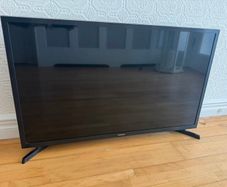 Samsung 32" Full HD HDR Smart TV