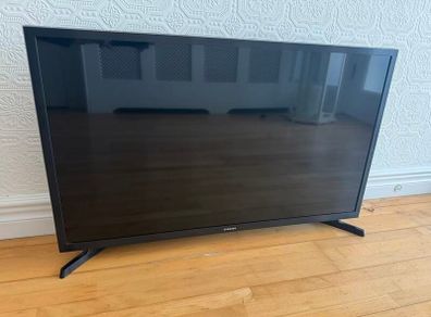 Samsung 32" Full HD HDR Smart TV