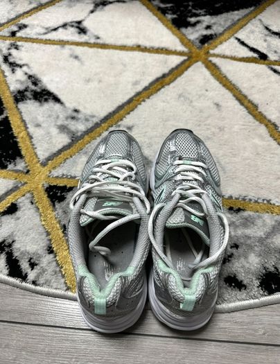 New balance 530 trainers