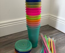 reusable cup with lid and straw