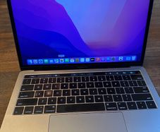 MacBook Pro 13" 2016 Touchbar | i5 | 8GB | 500GB SSD