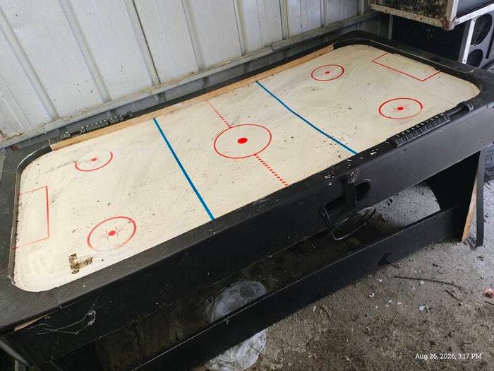 FREE! bikes and pool hockey table