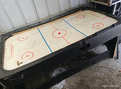 FREE! bikes and pool hockey table