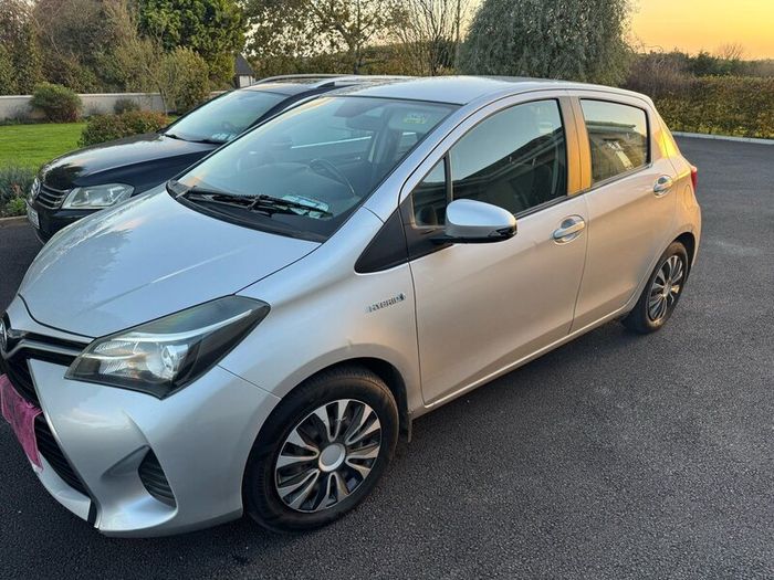 Toyota Yaris up