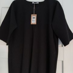 Black Dunnes zipped short sleeved top, size medium, new with tag