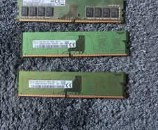 3 DDR4 RAM sticks. 15 each for the 4gb and 20 for the 8gb