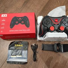 Brand new gamepads for PlayStation, Xbox, PC, iOS and Android