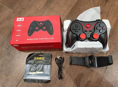 Brand new gamepads for PlayStation, Xbox, PC, iOS and Android