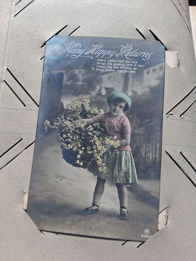Mega Art Nouveau Postcard Album (197 Pieces)