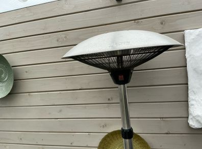 Free electric outdoor heater