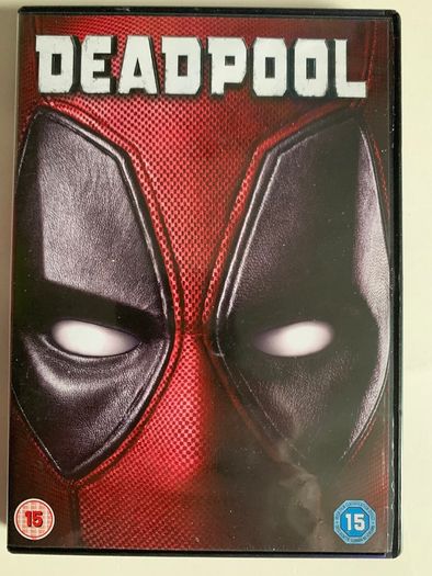 Deadpool (Marvel) [2016] Ryan Reynolds & Morena Baccarin