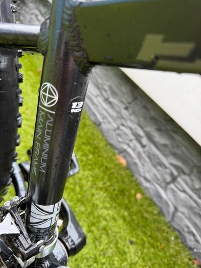 Carrera Vengeance Junior 24" wheel XS extra small 13" frame 8-12 years