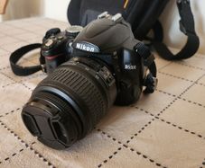 Nikon D5000