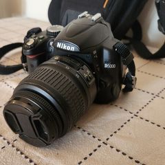 Nikon D5000