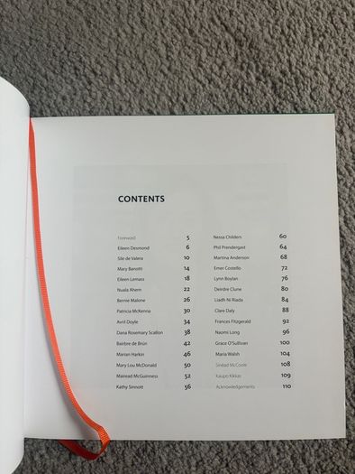 Mna na hEireann book