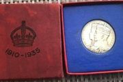 1910-1935 George V and Queen Mary Silver Jubilee Medal in Original Presentation Box