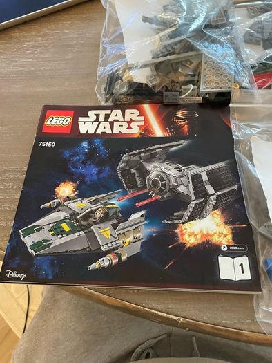 Lego 75150 Vaders Tie Advanced vs A wing fighter
