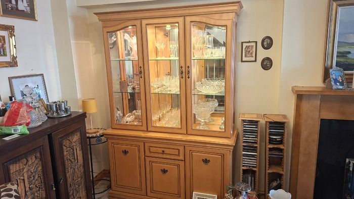 Display cabinet