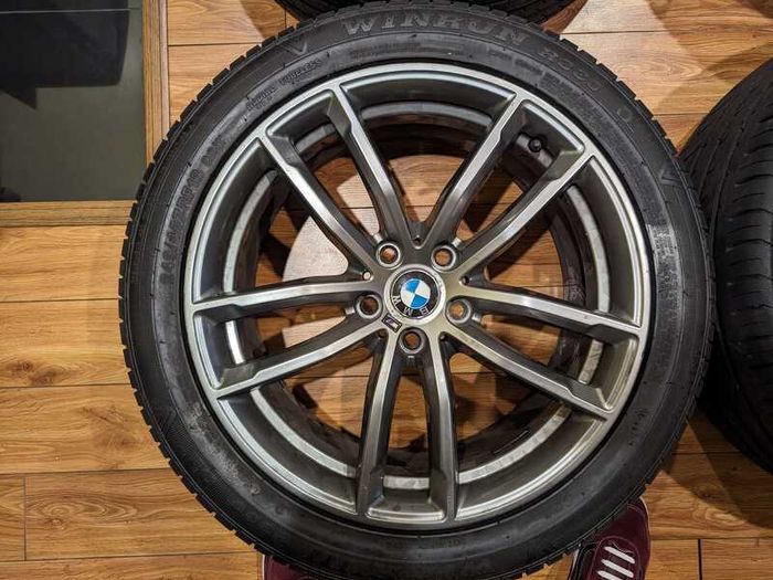 Genuine BMW G30 662M 18 inch alloys and tyres