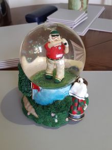 Golf musical glitter globe
