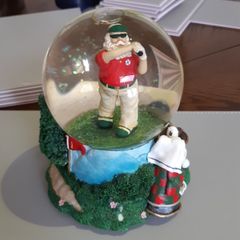 Golf musical glitter globe