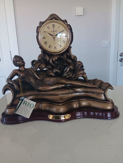 Dicaprio Collection Clock For Sale in Nenagh, Tipperary from lilginge