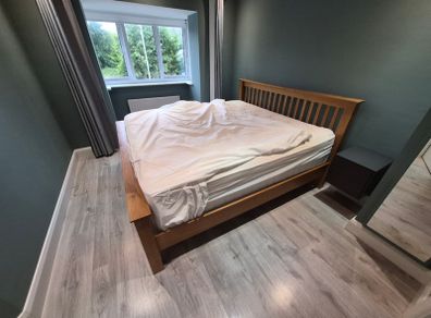 6ft Super King Solid Oak Bed Frame (Amsterdam High Foot End)