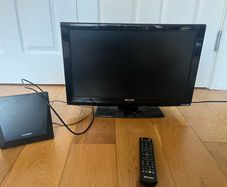 Walker "22" TV with Built in DVD player