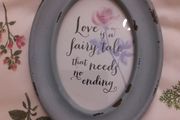 Vintage Style Oval Photo Frame