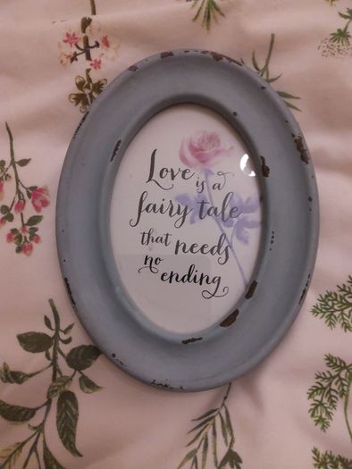 Vintage Style Oval Photo Frame