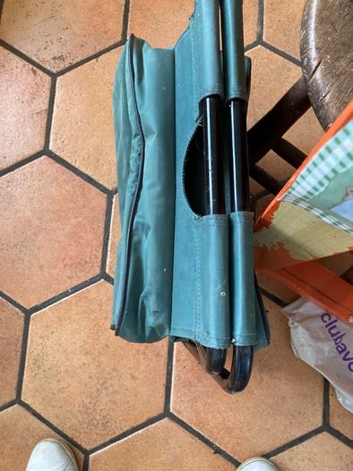 Folding Stool with Bag . Ideal for Fishing or Art painting.