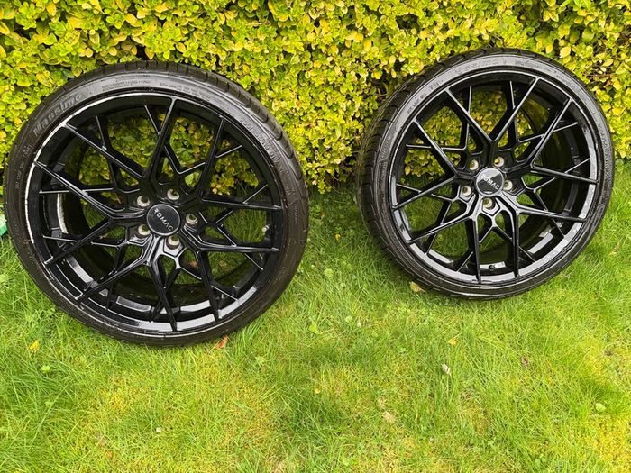 2x R19 Alloy Wheels 5x114.3 Gloss Black Sport Style