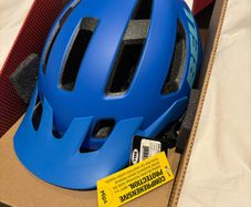 Bell kids helmet MIPS - brand new