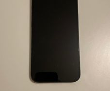 iPhone 13 (perfect condition).