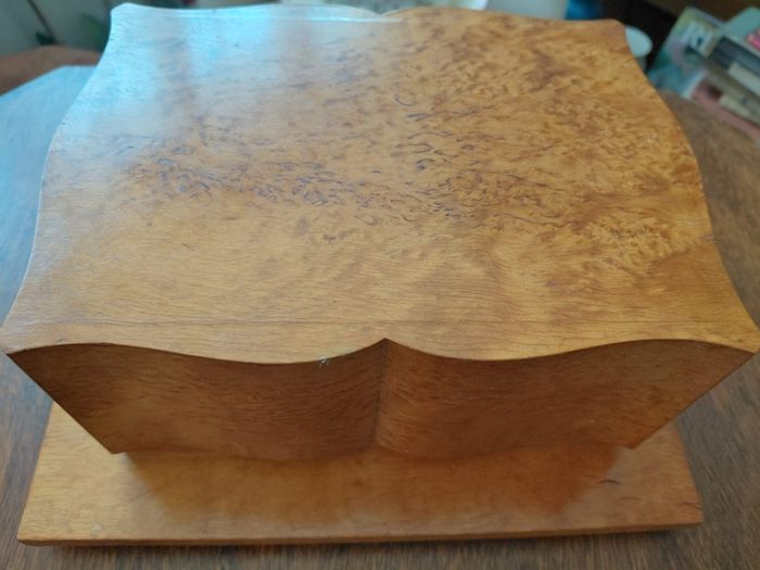 Antique French Art Deco wooden cigarette cigar box, 1920s